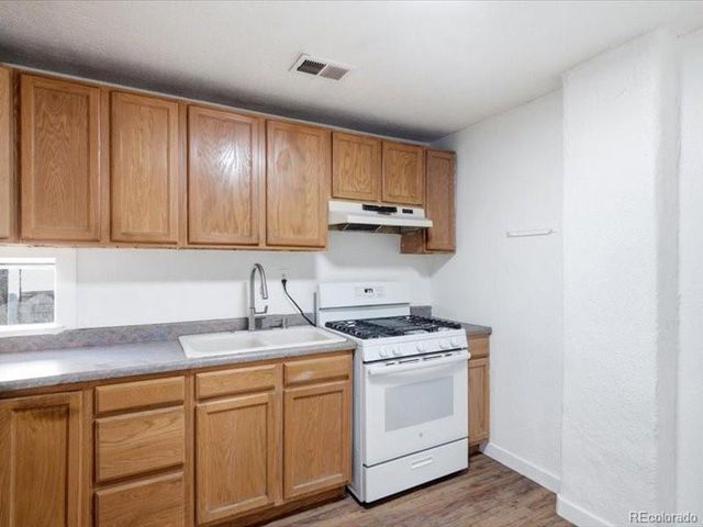 135 N 9th Ave, Brighton, CO 80601