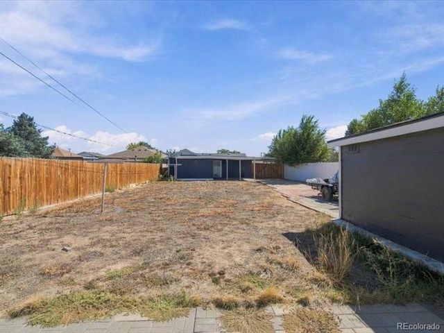 135 N 9th Ave, Brighton, CO 80601