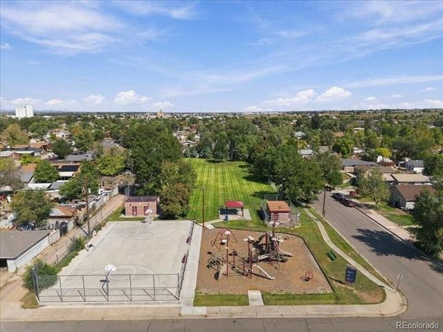135 N 9th Ave, Brighton, CO 80601
