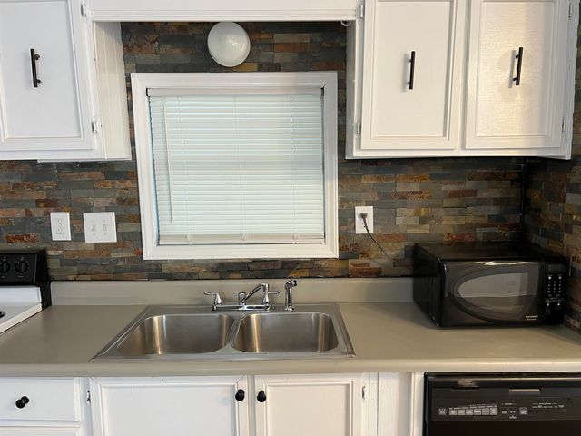 2712 Aquarius Dr., Myrtle Beach, SC 29575