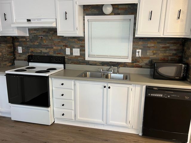 2712 Aquarius Dr., Myrtle Beach, SC 29575