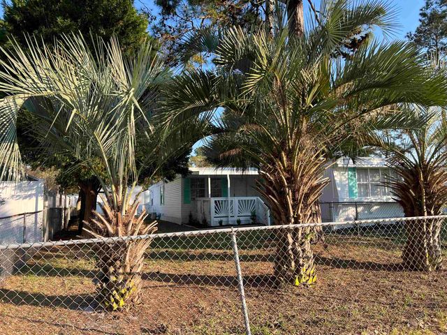 2712 Aquarius Dr., Myrtle Beach, SC 29575