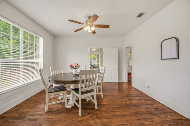 910 S Waco Street, Weatherford, TX 76086