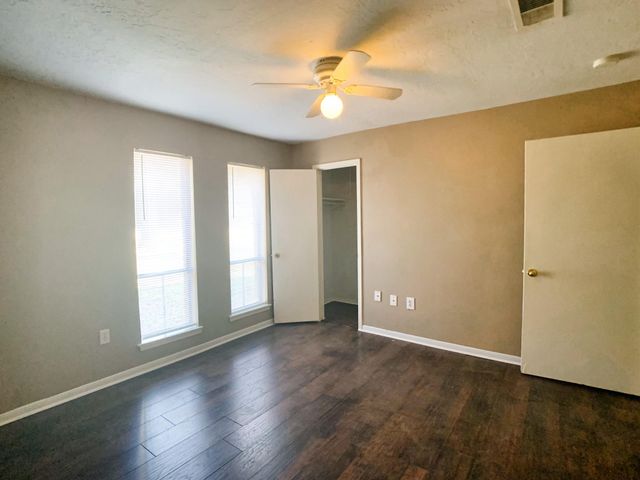 2023 Papoose Trail, Crosby, TX 77532