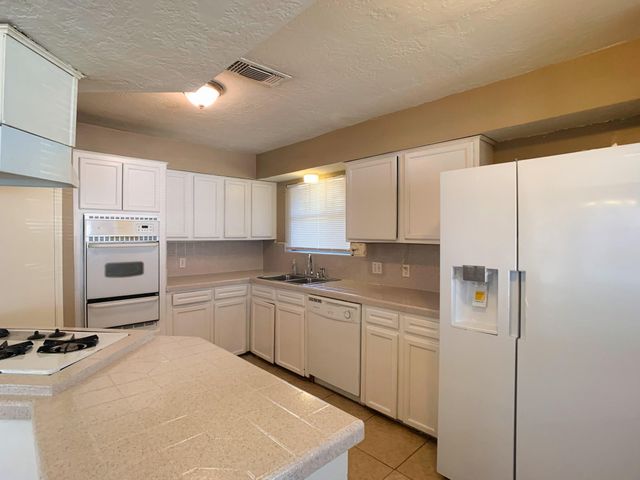 2023 Papoose Trail, Crosby, TX 77532