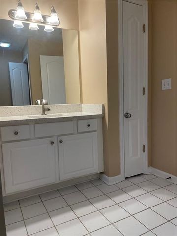 1162 Village Court SE, Atlanta, GA 30316
