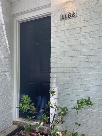 1162 Village Court SE, Atlanta, GA 30316