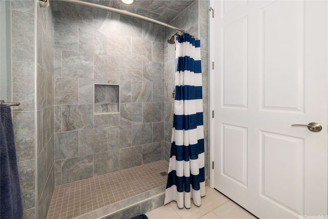 91-1058 Kekuilani Loop 302, Kapolei, HI 96707