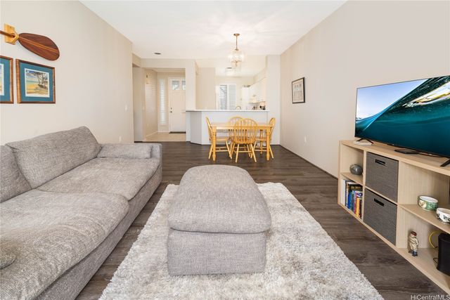 91-1058 Kekuilani Loop 302, Kapolei, HI 96707