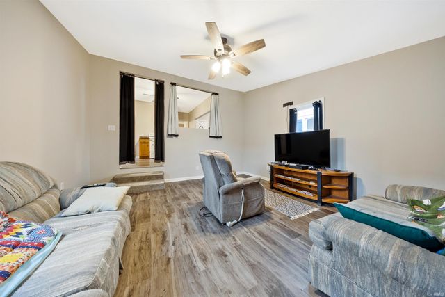 517 N Hart Street, Princeton, IN 47670