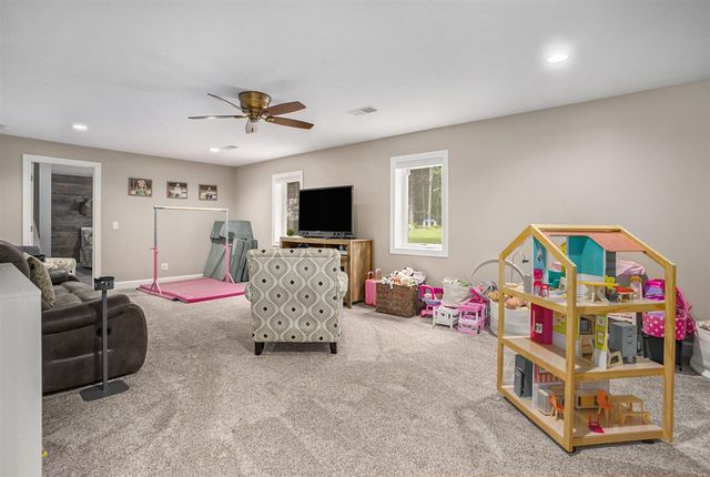 5928 Heights Ravenna Road, Fruitport, MI 49415