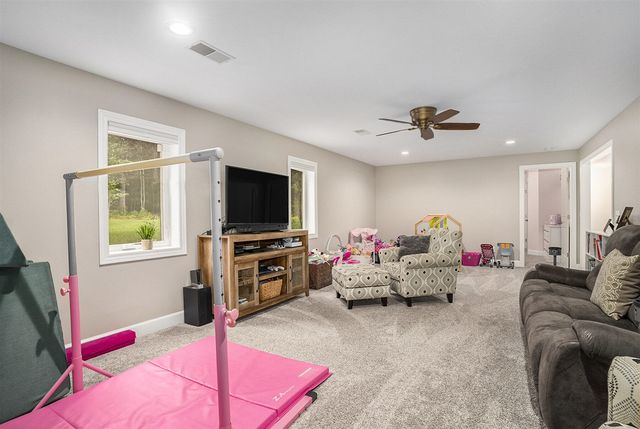 5928 Heights Ravenna Road, Fruitport, MI 49415