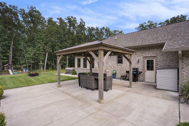 5928 Heights Ravenna Road, Fruitport, MI 49415