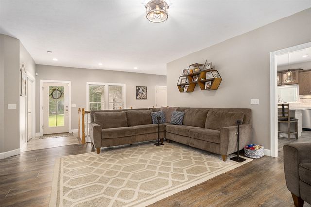 5928 Heights Ravenna Road, Fruitport, MI 49415