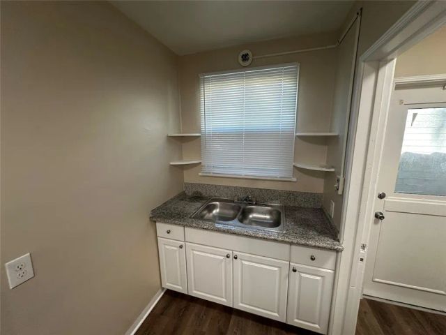 901 N San Gabriel Avenue 5, Azusa, CA 91702