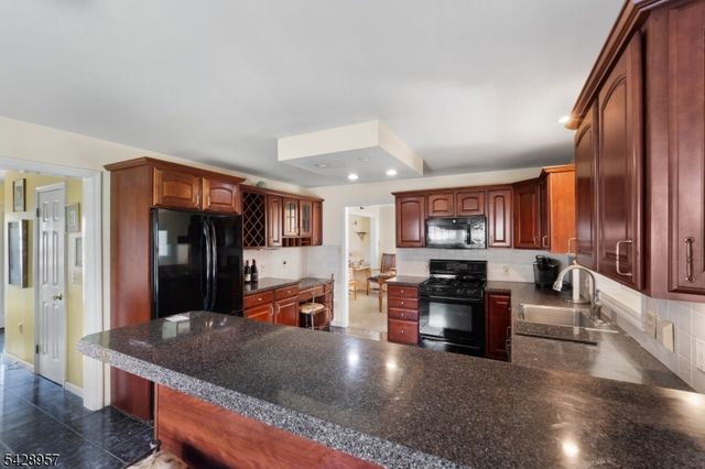 311 Bell Ave, Raritan Boro, NJ 08869
