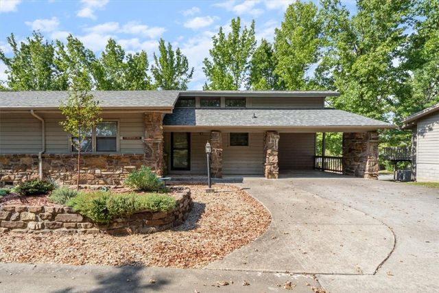 10 Wedgewood Lane, Holiday Island, AR 72631