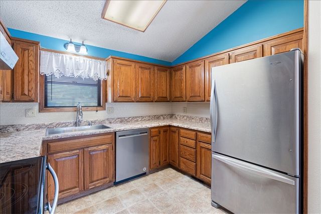 10 Wedgewood Lane, Holiday Island, AR 72631