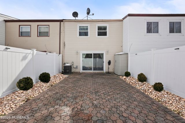 615 Randall Way, Matawan, NJ 07747