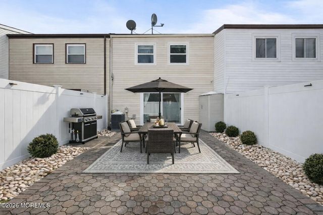 615 Randall Way, Matawan, NJ 07747