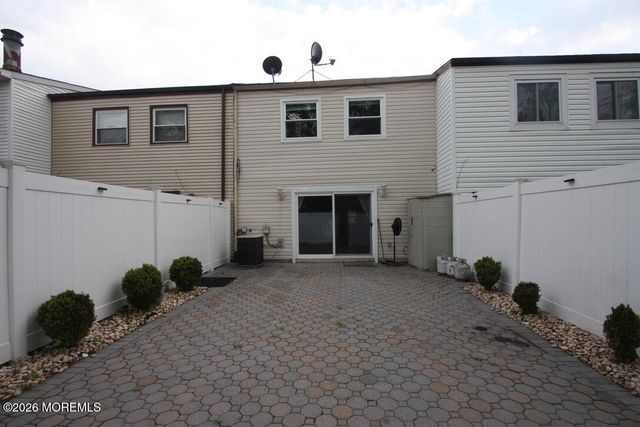 615 Randall Way, Matawan, NJ 07747