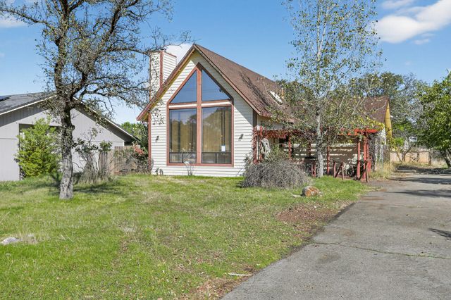 19566 Feather Falls Place, Cottonwood, CA 96022