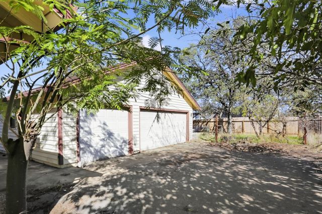 19566 Feather Falls Place, Cottonwood, CA 96022