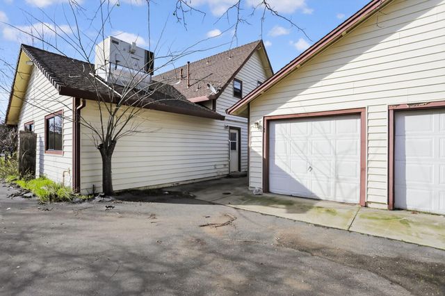 19566 Feather Falls Place, Cottonwood, CA 96022