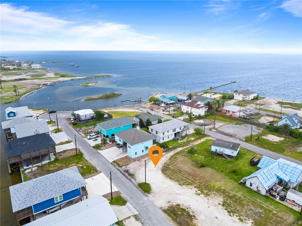 4030 Summit Dr, Corpus Christi, TX 78418 — exterior