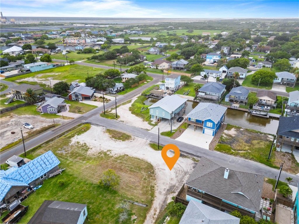 4030 Summit Dr, Corpus Christi, TX 78418 — photo 3
