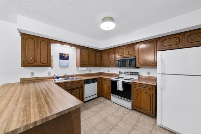 3155 W Division St, Hermitage, TN 37076