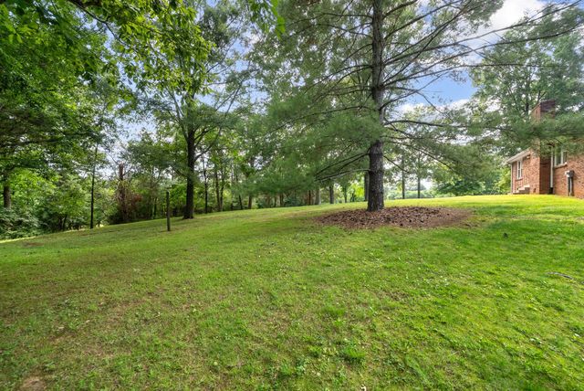 3155 W Division St, Hermitage, TN 37076