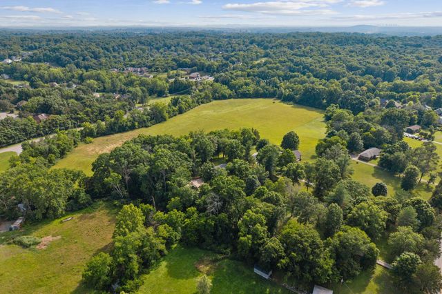 3155 W Division St, Hermitage, TN 37076