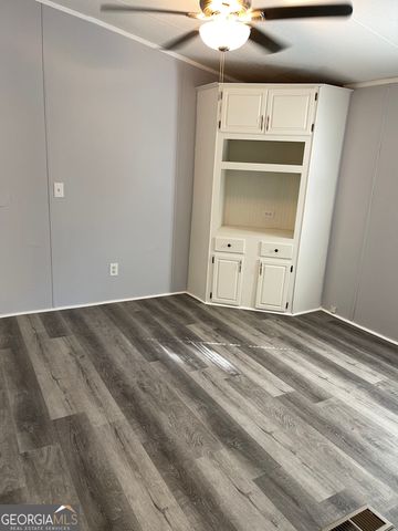 125 Holly Creek Drive, Carrollton, GA 30116