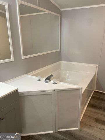 125 Holly Creek Drive, Carrollton, GA 30116