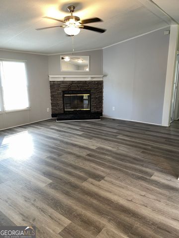 125 Holly Creek Drive, Carrollton, GA 30116