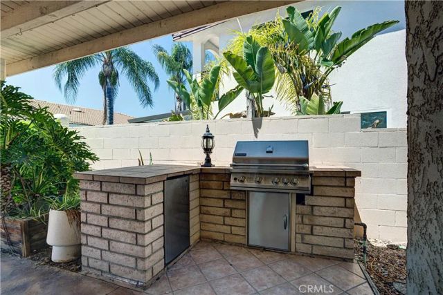 21903 Strawberry, Canyon Lake, CA 92587