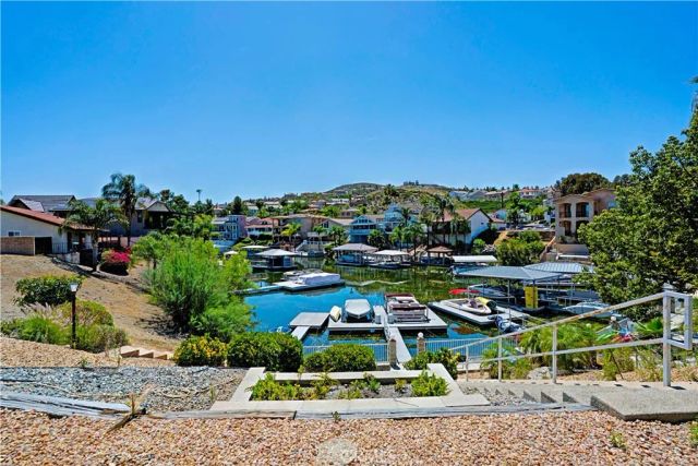 21903 Strawberry, Canyon Lake, CA 92587