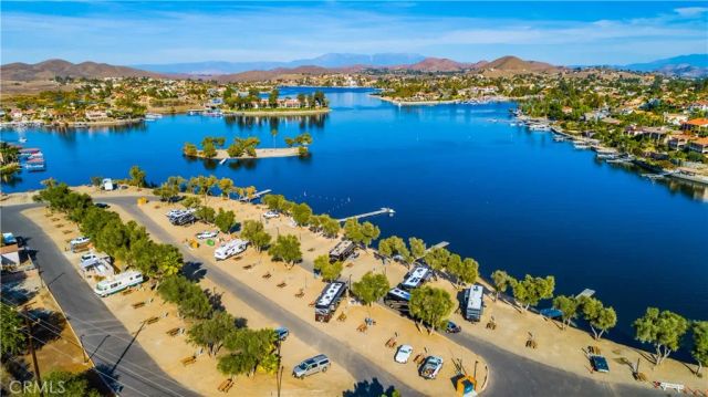 21903 Strawberry, Canyon Lake, CA 92587