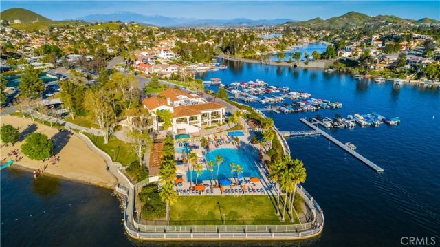 21903 Strawberry, Canyon Lake, CA 92587