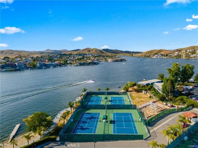 21903 Strawberry, Canyon Lake, CA 92587