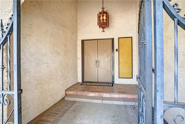 21903 Strawberry, Canyon Lake, CA 92587