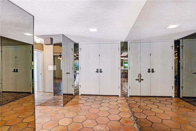 21903 Strawberry, Canyon Lake, CA 92587