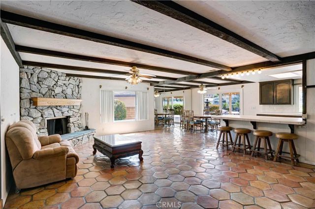 21903 Strawberry, Canyon Lake, CA 92587