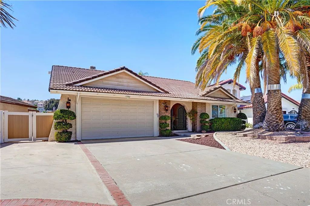 21903 Strawberry, Canyon Lake, CA 92587