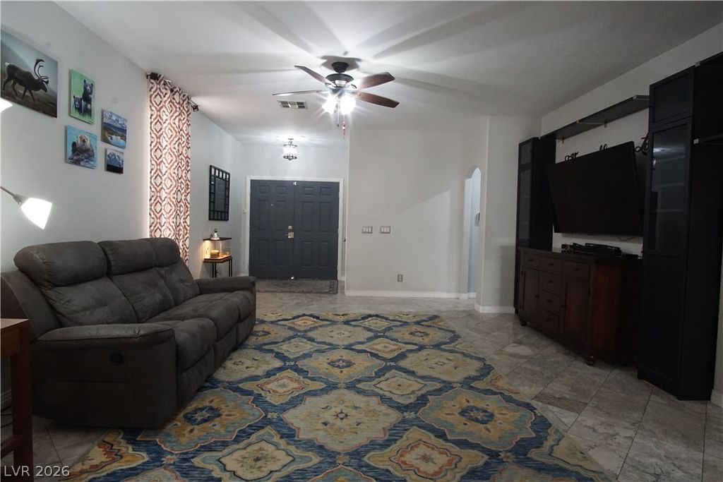 912 Sterling Thorn Court, Las Vegas, NV 89183 — photo 4