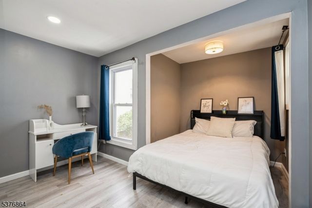 141 Van Horne St, Jersey City, NJ 07304