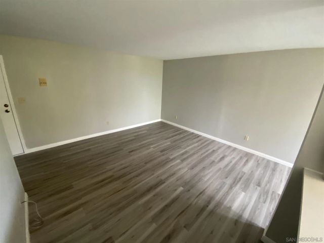 6930 Hyde Park Dr 304, San Diego, CA 92119