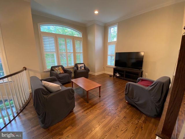 12239 WATER ELM LN, Fairfax, VA 22030