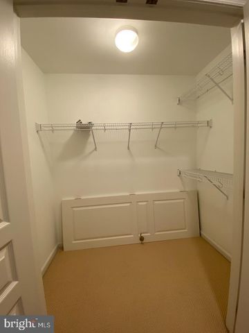 12239 WATER ELM LN, Fairfax, VA 22030